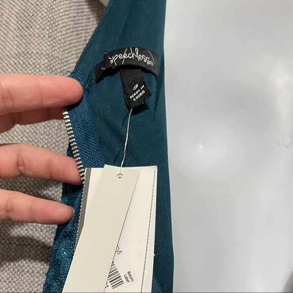 Speechless Juniors Midi Sleeveless Teal Lace Dress - Picture 6 of 9